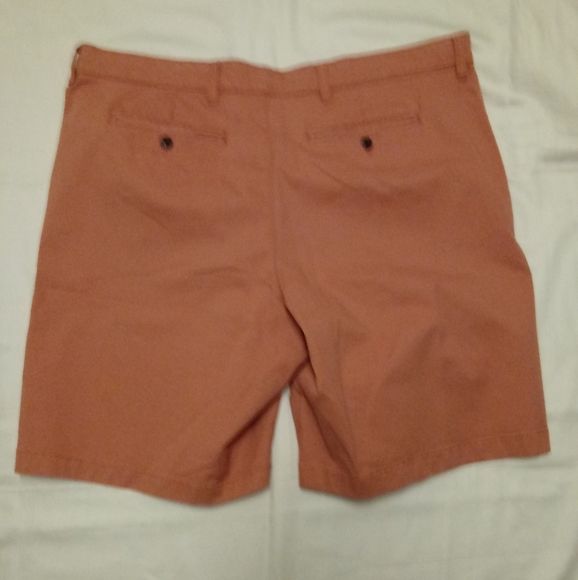 L.L.BEAN SHORTS - Picture 4 of 5